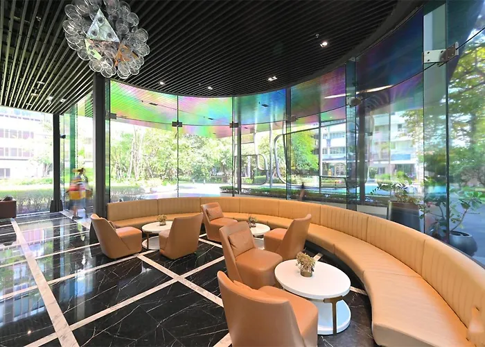 Walktobts>emdistrict/cityviewpool&gym/wifi/washer *